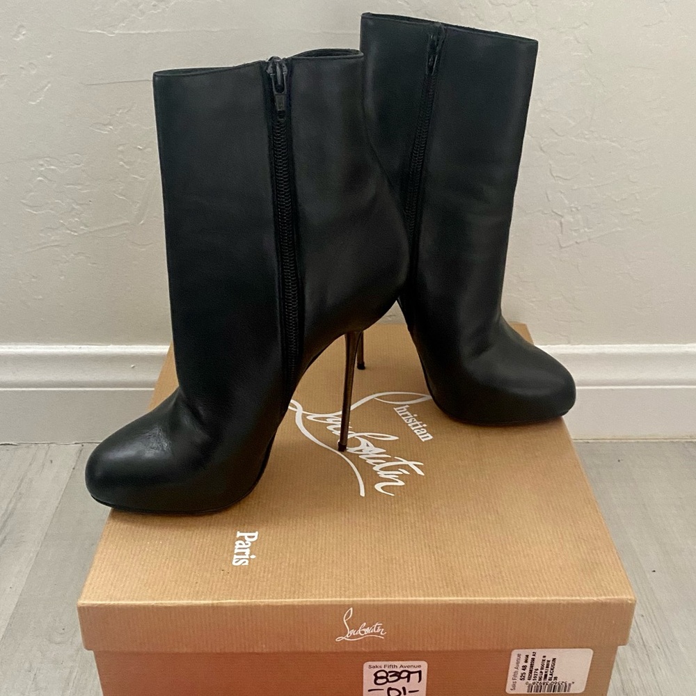 CHRISTIAN LOUBOUTIN Big Lips
Booty 120 Nappa Leather - Picture 2 of 5